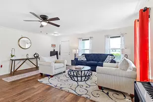 12925 Keefer Ct, Spring Hill, FL 34609 - Photo 6