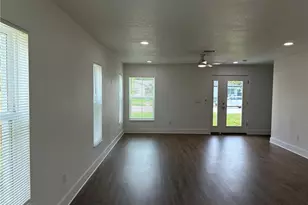 4300 5th Ave S, Saint Petersburg, FL 33711 - Photo 2