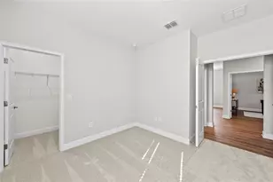 6244 29th St N, Saint Petersburg, FL 33702 - Photo 28