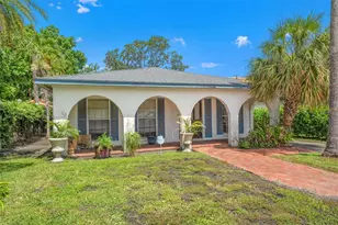 128 W Davis Blvd, Tampa, FL 33606 - Photo 1