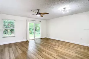 11237 Cedar Hollow Ln, Tampa, FL 33618 - Photo 10