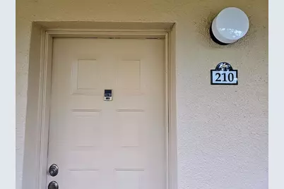 3076 Eastland Boulevard #210, Clearwater, FL 33761 - Photo 10