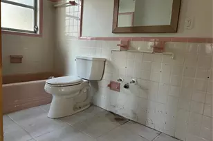 303 Shore Dr W, Oldsmar, FL 34677 - Photo 46