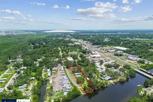 11224 Restwood Dr, Gibsonton, FL 33534 - Photo 1