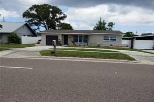 4547 54th Ave N, Saint Petersburg, FL 33714 - Photo 1