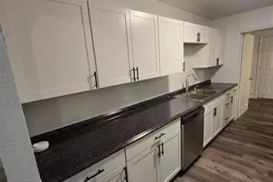 2065 N Betty Ln, Clearwater, FL 33755 - Photo 32