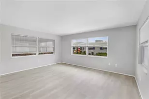 250 Rosery Rd NW, Largo, FL 33770 - Photo 4