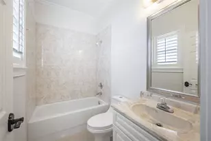 2323 W Cherry St, Tampa, FL 33607 - Photo 16