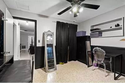 5705 45th Avenue N, Kenneth City, FL 33709 - Photo 12