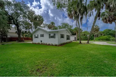 512 S 51st Street, Tampa, FL 33619 - Photo 2