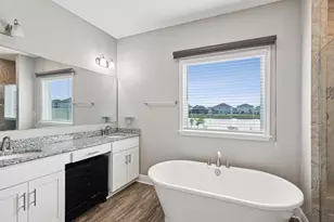 7973 Abby Brooks Cir, Wesley Chapel, FL 33545 - Photo 14