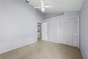 18908 Fairwood Ct, Tampa, FL 33647 - Photo 30