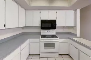 7636 Haig Ct, New Port Richey, FL 34654 - Photo 6