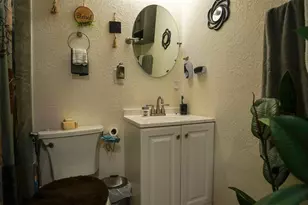 5605 Santa Monica Dr, Tampa, FL 33615 - Photo 46