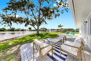 424 Doric Ct, Tarpon Springs, FL 34689 - Photo 52