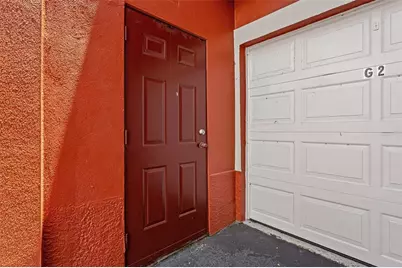 9042 Lake Chase Island Way, Tampa, FL 33626 - Photo 18