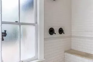 950 12th St N, Saint Petersburg, FL 33705 - Photo 36