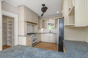 950 12th St N, Saint Petersburg, FL 33705 - Photo 22