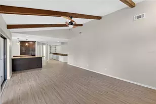 2004 N Golfview Dr, Plant City, FL 33566 - Photo 14