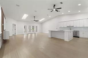 6549 Brentwood Dr., Zephyrhills, FL 33542 - Photo 4