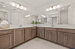 32565 Veneto Pl, Wesley Chapel, FL 33543 - Photo 30