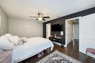 4805 Grove Point Dr, Tampa, FL 33624 - Photo 16