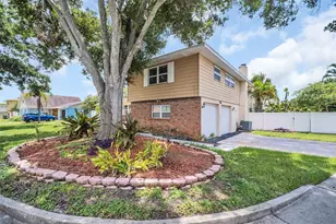 7398 Windsor Ln, Clearwater, FL 33764 - Photo 2