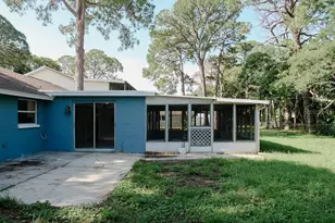 823 Riverside Dr, Tarpon Springs, FL 34689 - Photo 34