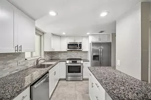 2944 Pine Cone Cir, Clearwater, FL 33760 - Photo 10