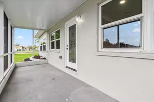 198 Cypress Ave NW, Port Charlotte, FL 33952 - Photo 6