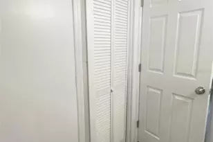 8625 Fancy Finch Dr, Tampa, FL 33614 - Photo 22