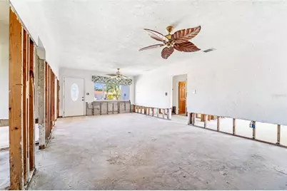 8075 Gulf Boulevard, Saint Pete Beach, FL 33706 - Photo 10