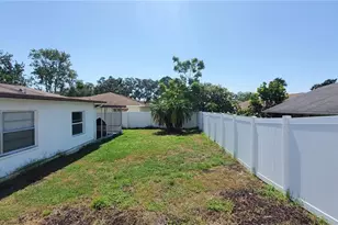 7438 Lake Forest Cir, Port Richey, FL 34668 - Photo 10