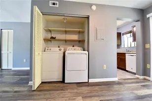 2300 SW 43rd St, Gainesville, FL 32607 - Photo 8