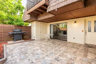 15239 W Pond Woods Dr, Tampa, FL 33618 - Photo 32