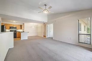 5563 Baywater Dr, Tampa, FL 33615 - Photo 10