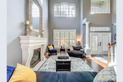 18142 Regents Square Drive, Tampa, FL 33647 - Photo 10