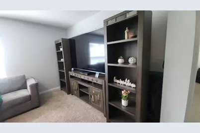 7938 Broad Pointe Drive, Zephyrhills, FL 33540 - Photo 6