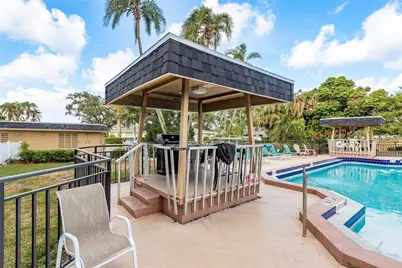 8950 Park Boulevard #410, Seminole, FL 33777 - Photo 24