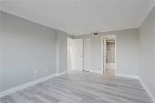 8950 Park Blvd, Seminole, FL 33777 - Photo 16