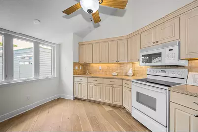 10479 Longwood Drive, Seminole, FL 33777 - Photo 16
