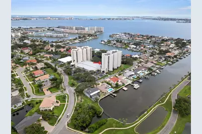 5950 Pelican Bay Plaza S #605, Saint Petersburg, FL 33707 - Photo 30