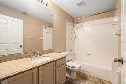 10019 Oxford Chapel Drive, Tampa, FL 33647 - Photo 18