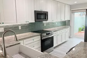 628 Boca Ciega Point Blvd S, Saint Petersburg, FL 33708 - Photo 4