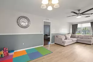 9339 Miracle Dr, Spring Hill, FL 34608 - Photo 8