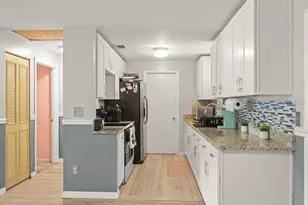 9339 Miracle Dr, Spring Hill, FL 34608 - Photo 10