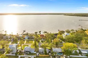 316 Shore Dr E, Oldsmar, FL 34677 - Photo 28