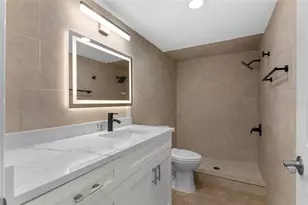 316 Shore Dr E, Oldsmar, FL 34677 - Photo 24