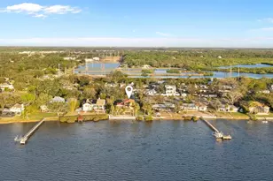 316 Shore Dr E, Oldsmar, FL 34677 - Photo 2