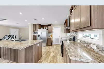 420 49th Street E #64, Palmetto, FL 34221 - Photo 18